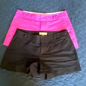 BANANA REPUBLIC bundle of 2 pair of shorts  size 8